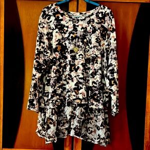 LOGO Lounge Women's Multicolor Patterned Top